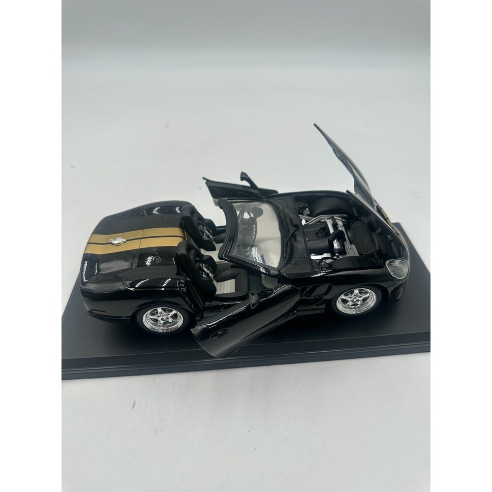 1999 Shelby Series 1 Maisto 1/18 Die Cast Black/Gold